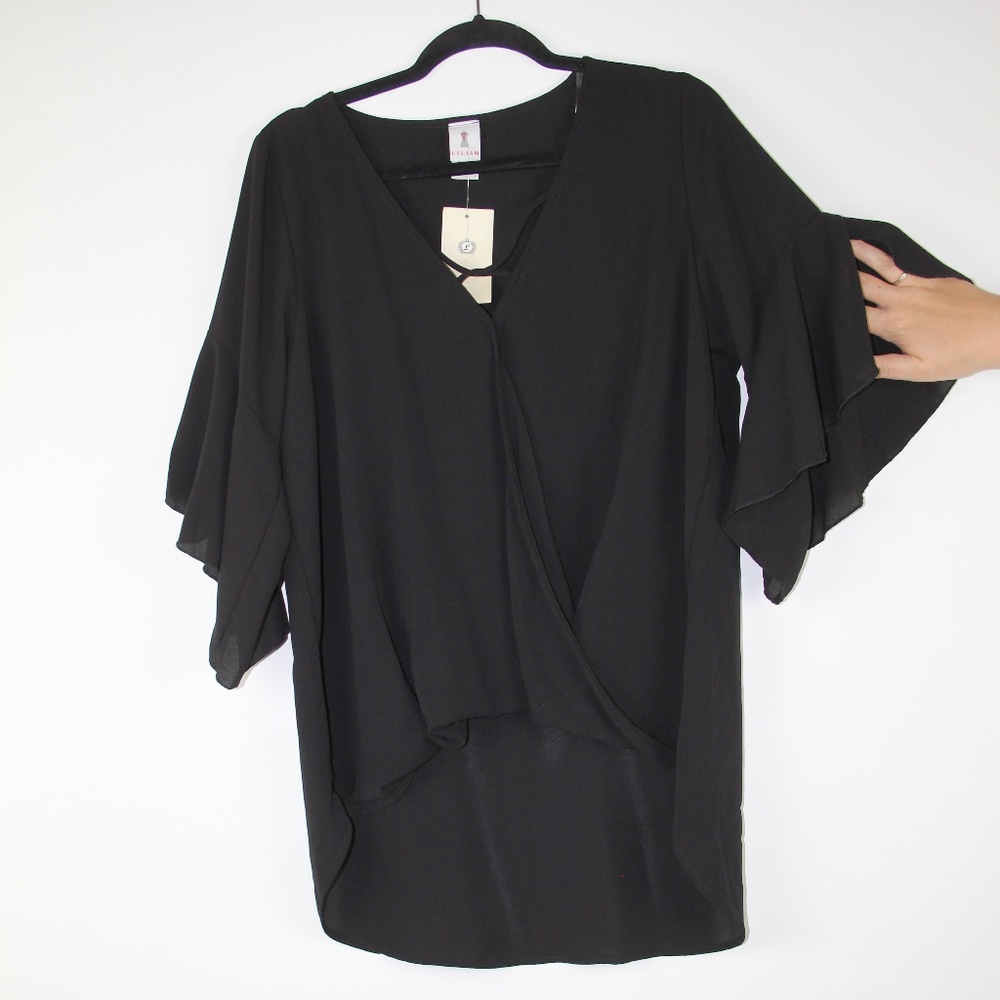 NEW WITH TAGS PLUS SURPLICE TOP 2X